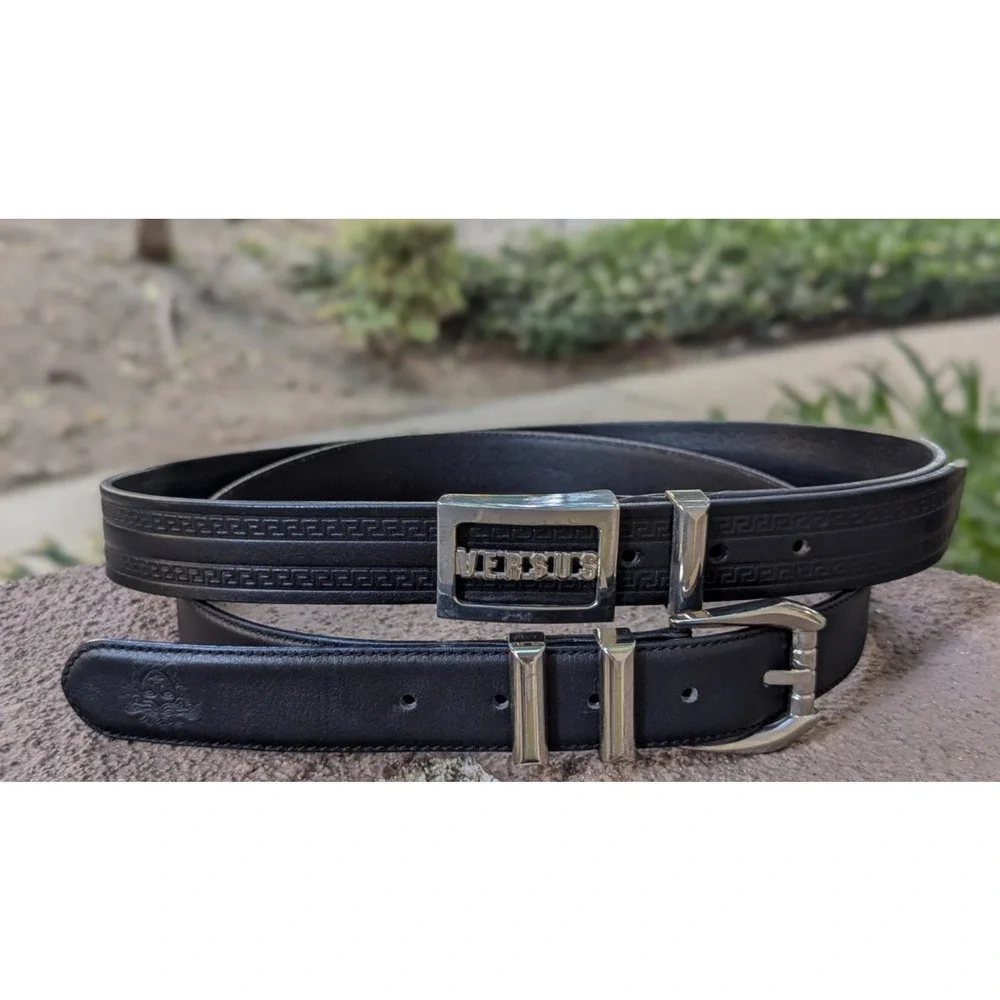 GIANNI VERSACE 90's Silver Buckle Versus Belt Black Leather Size 31 32 33 34 35